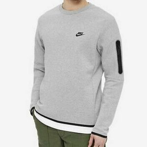 Nike tech fleece crew sweatshirt large. !ON SALE!